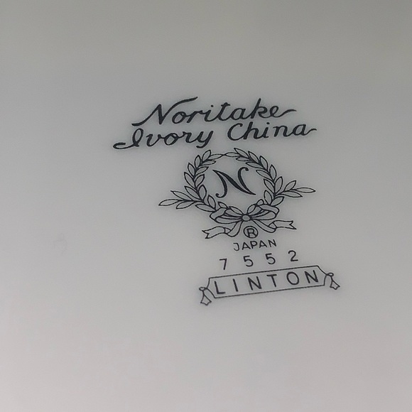 Vintage 1950s Noritake Bone White Ivory China Dessert Plates Gold Rim Set of 6 - Picture 9 of 11